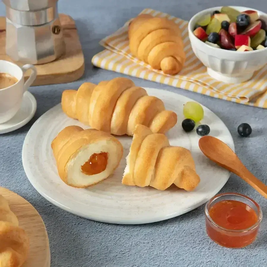 Amino - Nízkobílkovinné meruňkové kváskové rýžové croissanty 220 g (4 x 55 g)