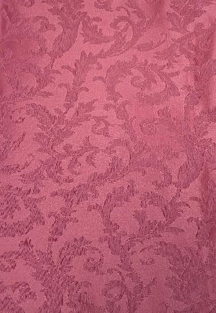 Ubrus tmavě červený 65 % bavlna + 35 % polyester 110 x 110 cm